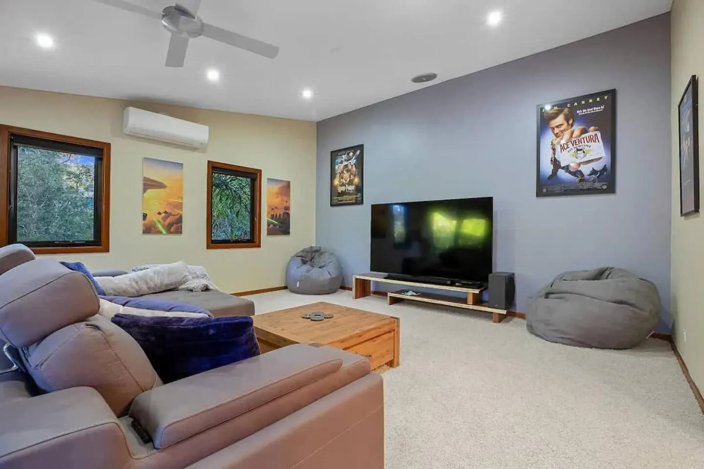 Summer Is Here! Enjoy Exclusive Access For 9, Pool, Media Room, Acreage Estate In Magical Sunshine Coast Mooloolah